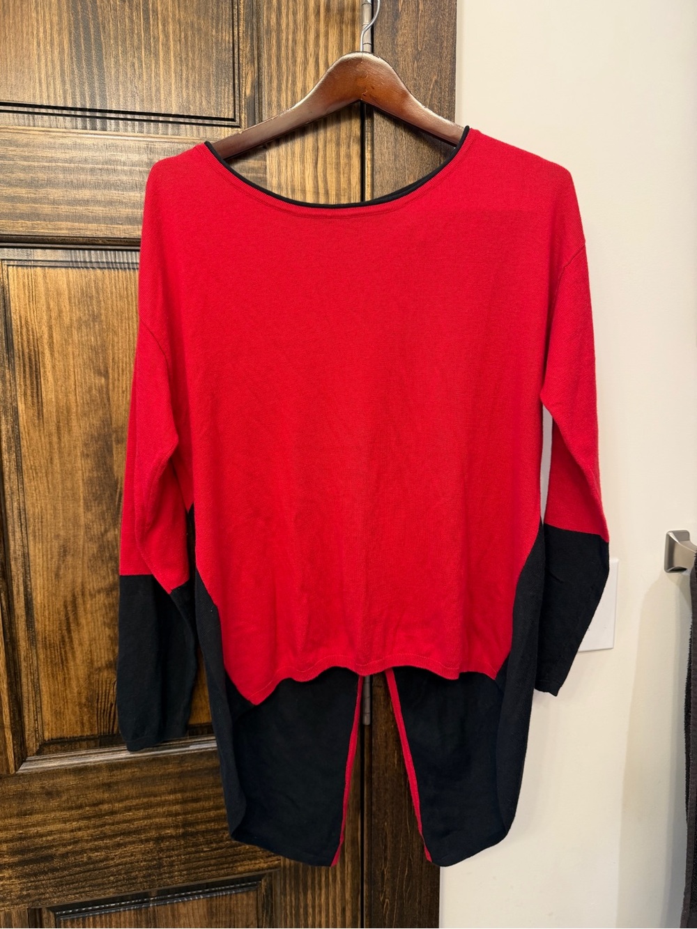 New York & Company Red and Black Colorblock Scoop Neck Sweater